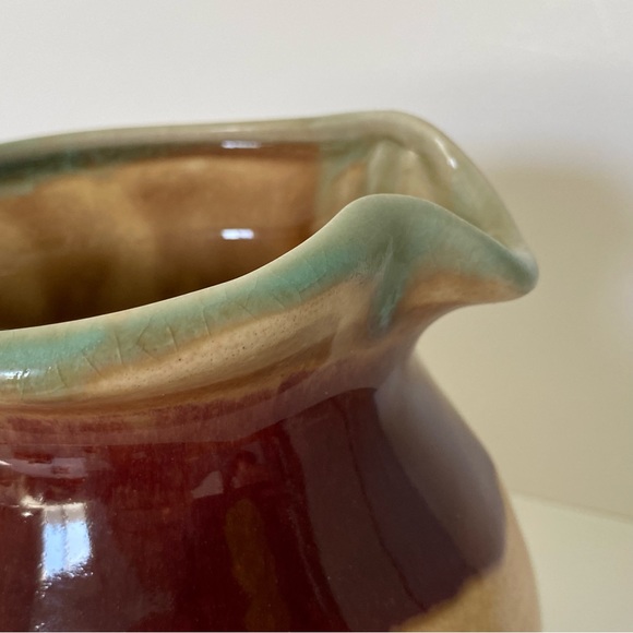 Art Pottery Pitcher Dan Lasser Signed Vermont Glaze Red Tulip 6.25” Green Beige - Picture 11 of 16
